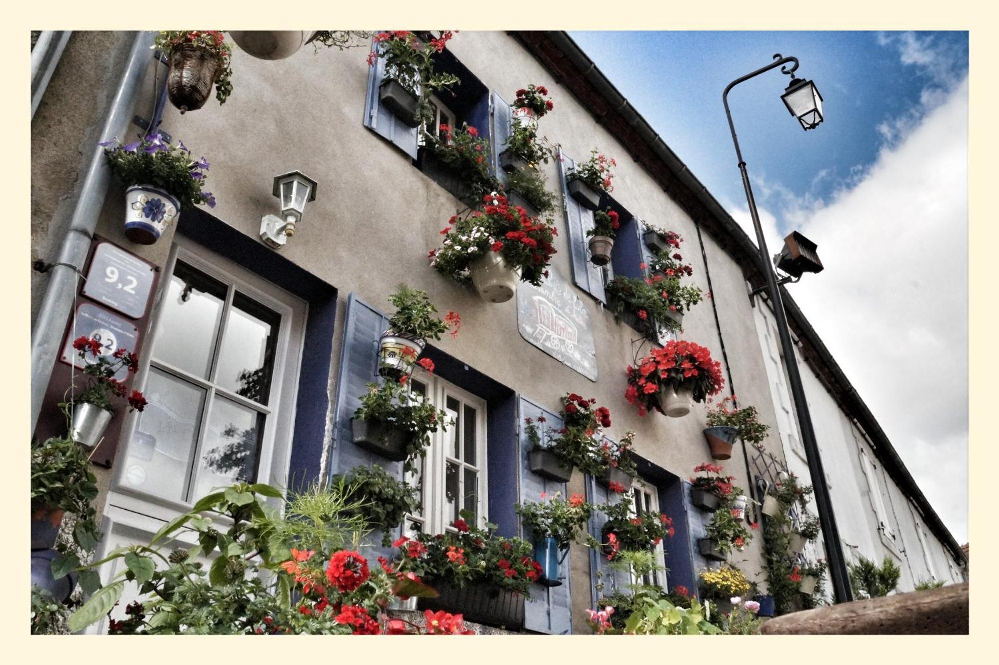 La Roulotte De Lola - Chambre D'Hotes La Celle  Exteriör bild